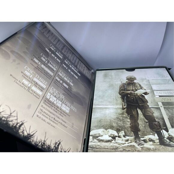 Band of Brothers DVD Box Set - Picture 2 of 8